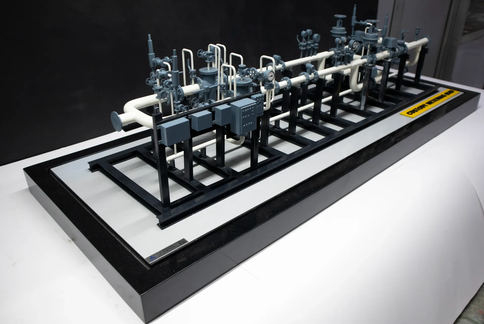 Skid Piping
                                Model